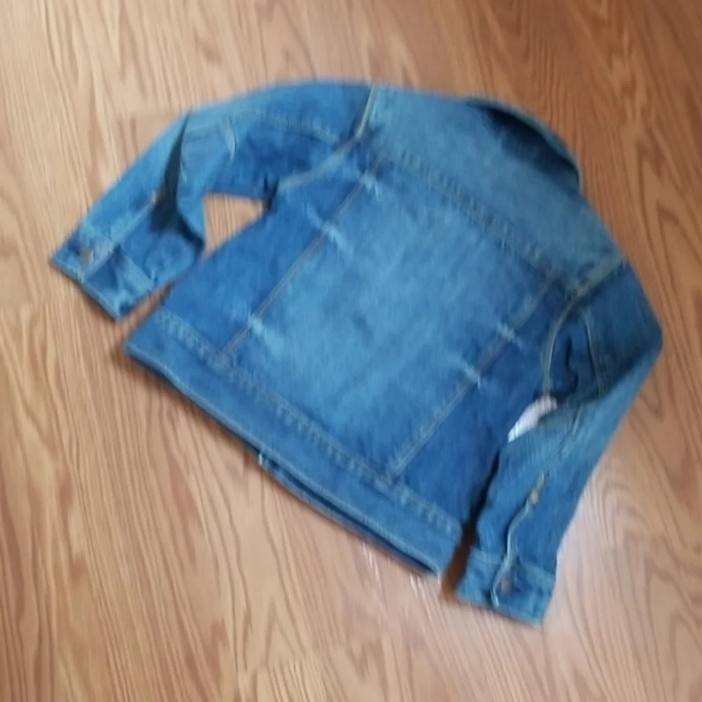 Gap kids jean jacket‎ small